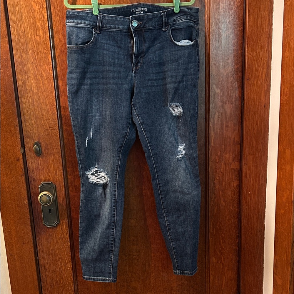 Maurices Distressed Skinny mid rise Jeans in Dark Blue